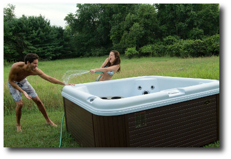 Encore-MS-Fun-in-a-hot-tub-from-Nordic-Tubs